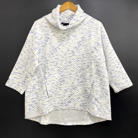 Robert Louis Sweaters - Robert Louis Women's Knit Sweatshirt Medium White Blue Cowl Neck Hi-Low Pullover